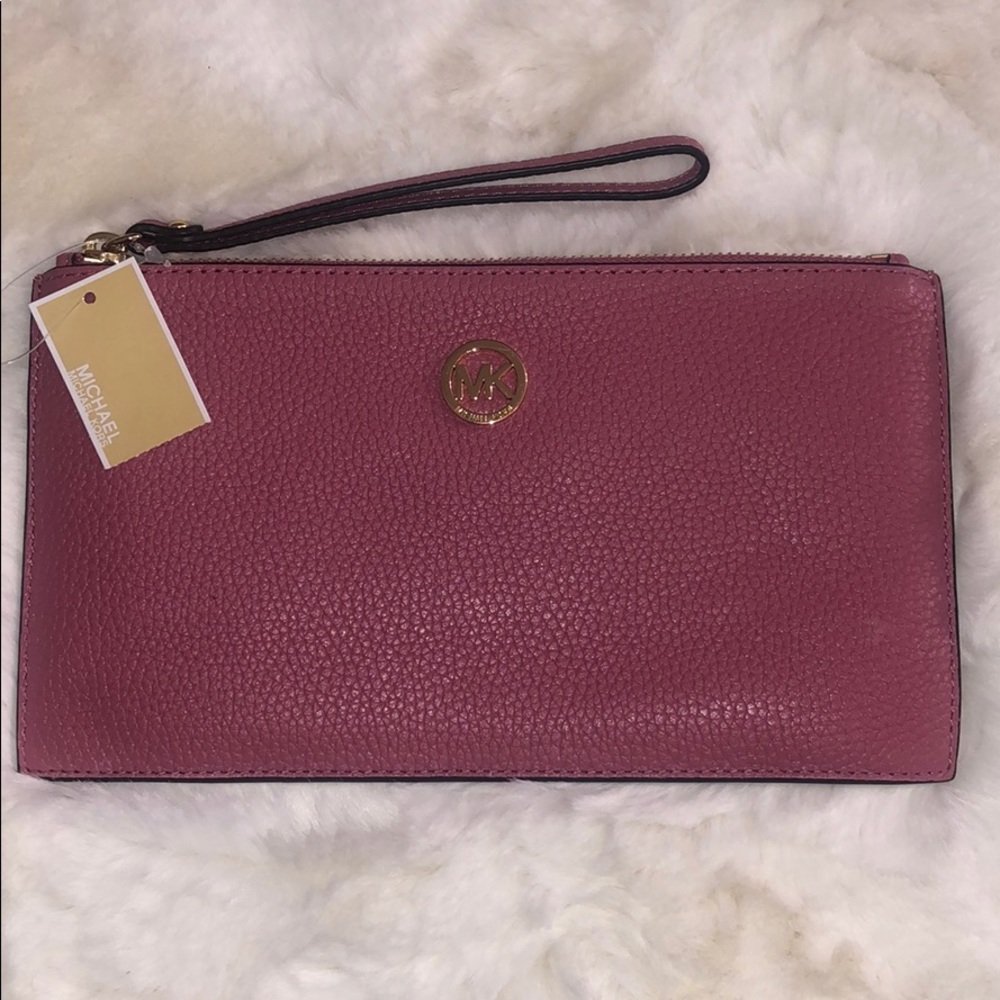 Michael Kors Fulton Large ZIP Clutch! (Tulip)